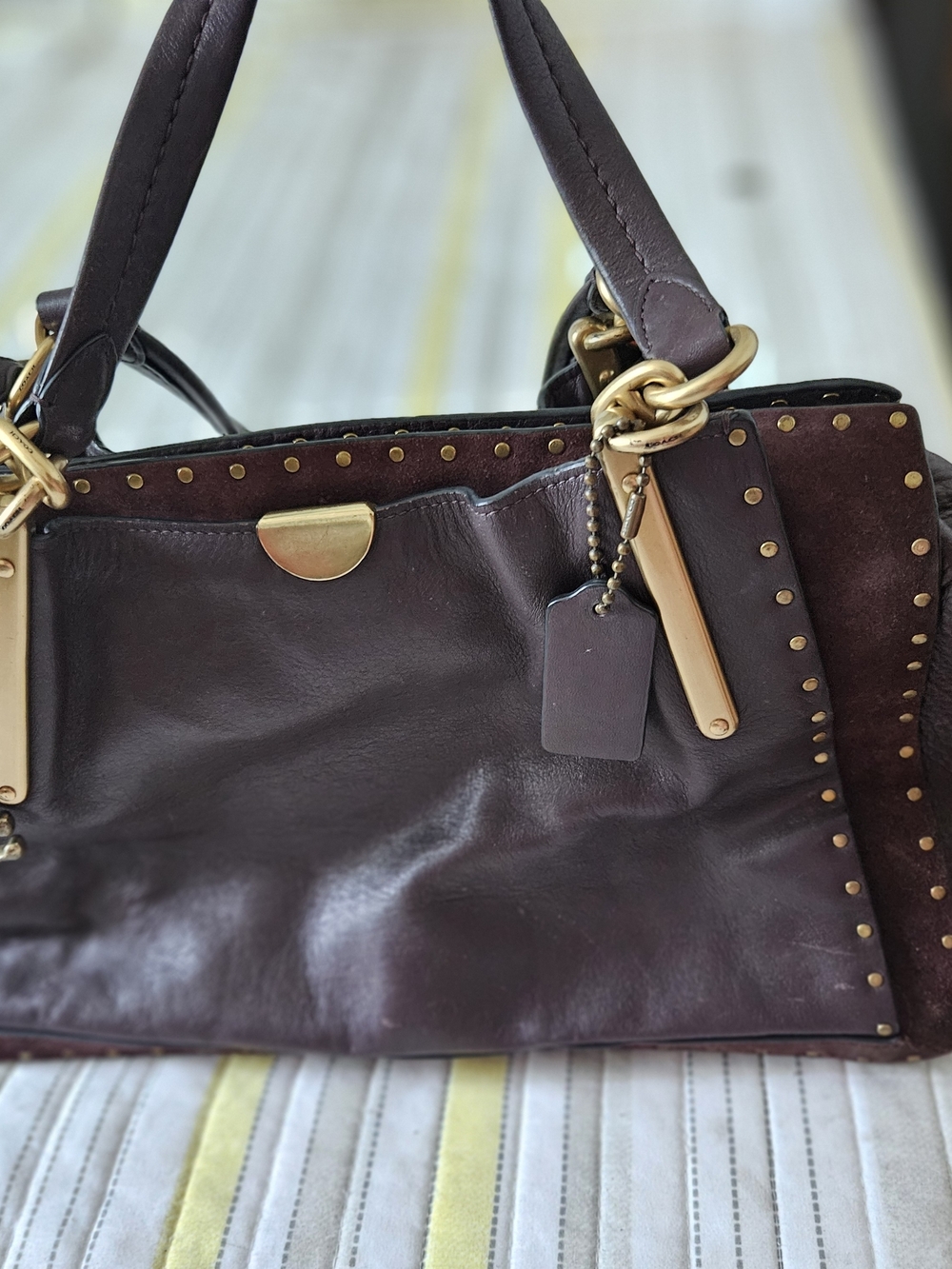 Coach Tote in Dark Brown Leather - Picture 4 of 12